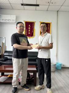 暖心幫扶送關懷 江西制藥發放市總工會困難職工慰問金